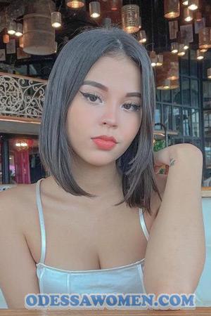 211034 - Ana Age: 23 - Colombia