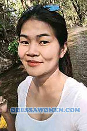 211075 - Jaruwan Age: 35 - Thailand