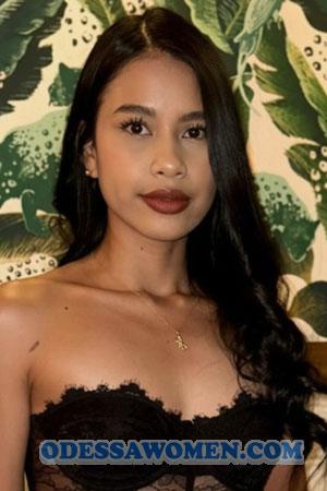 211139 - Daniela Age: 24 - Colombia