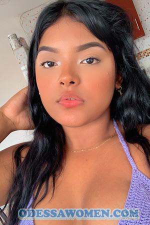 212007 - Maria Camila Age: 23 - Colombia