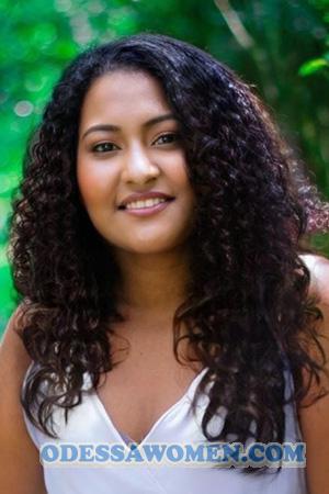 212994 - Yeinis Age: 24 - Colombia