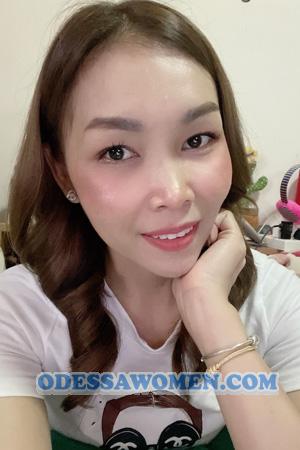 213052 - Chotipat Age: 43 - Thailand