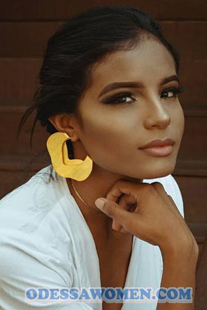 213117 - Valentina Age: 24 - Colombia