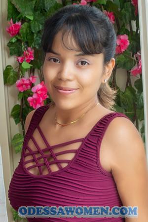 214303 - Vicky Age: 36 - Peru