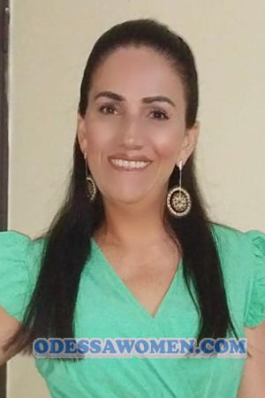 215402 - Helen Age: 47 - Costa Rica