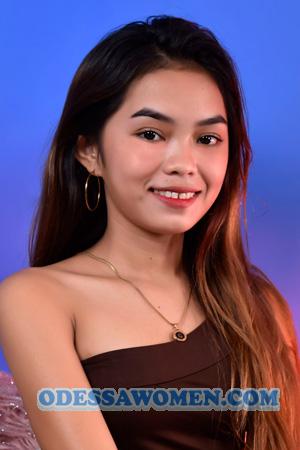 215471 - Glydel Age: 22 - Philippines
