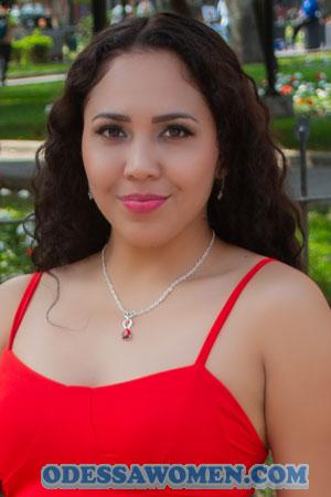 216143 - Prisilla Age: 28 - Peru