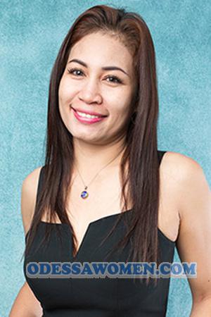 216397 - Tassanee (Meow) Age: 43 - Thailand