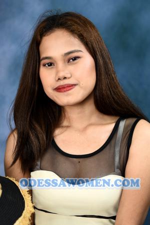 217916 - Genilyn Age: 25 - Philippines