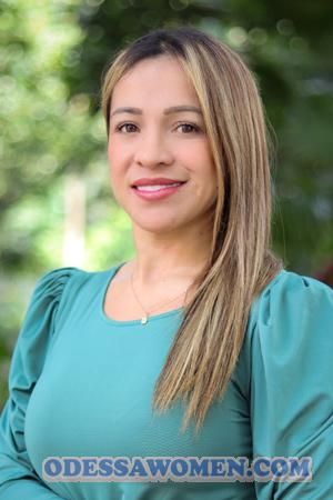 218134 - Laura Age: 35 - Colombia