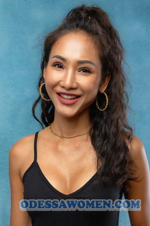 220459 - Patcharawee Age: 44 - Thailand