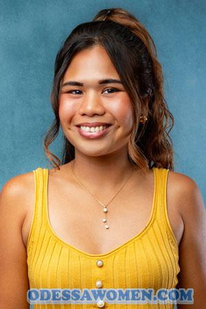 220788 - Amornkan Age: 27 - Thailand