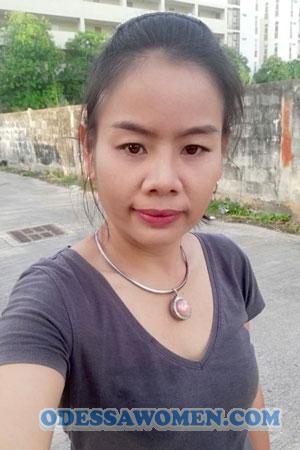 220977 - Amonrat Age: 41 - Thailand