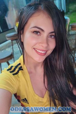 221556 - Paola Age: 28 - Colombia