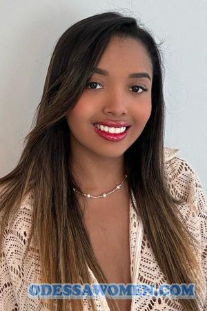 222452 - Grey Age: 24 - Colombia