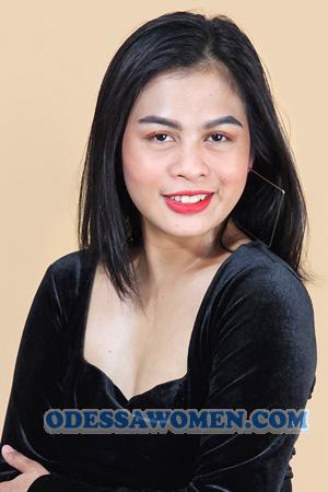 222806 - Marialle Age: 22 - Philippines