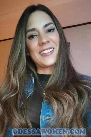 223221 - Maria Fernanda Age: 30 - Costa Rica