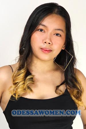 224639 - Eluisa Carbelle Age: 23 - Philippines