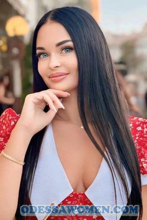 225395 - Viktoriia Age: 33 - Ukraine