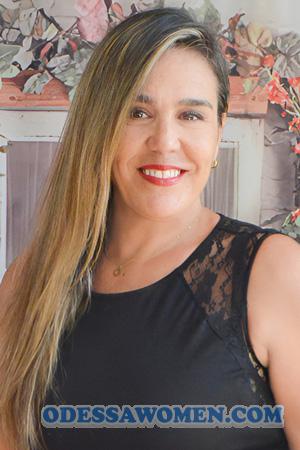 226420 - Lenka Age: 55 - Peru