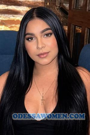 227132 - Maybelline Age: 24 - Colombia