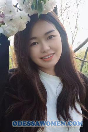 227713 - Shihui Age: 31 - China